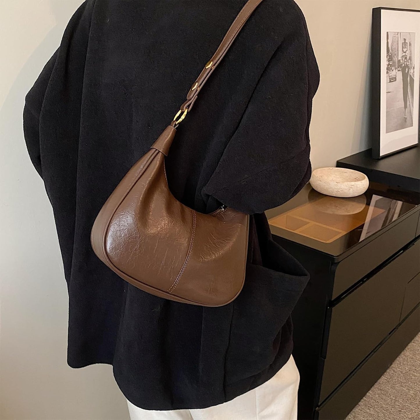 Shoulder Bags for Women Small Hobo Bags Crescent Shaped Cute Retro Tote Handbag Mini Clutch Purse with Zipper Closure