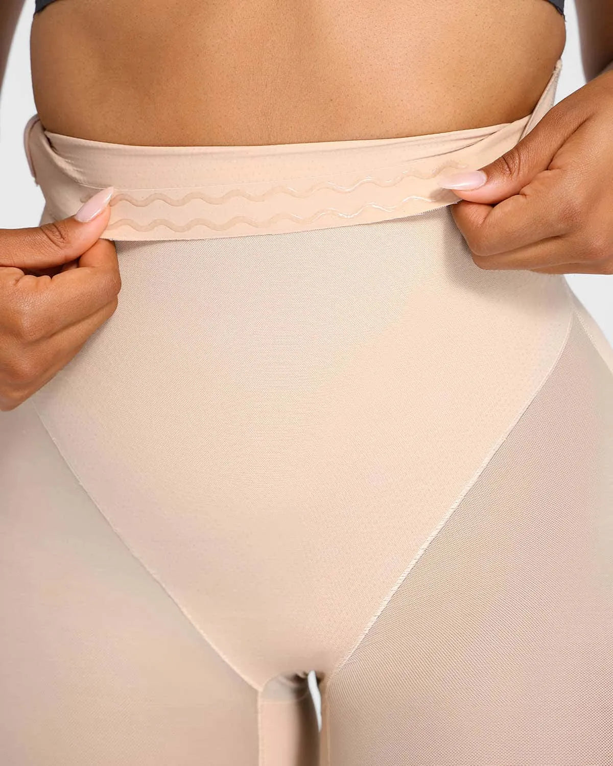 MeshSmooth High-Waisted Mid Thigh Short