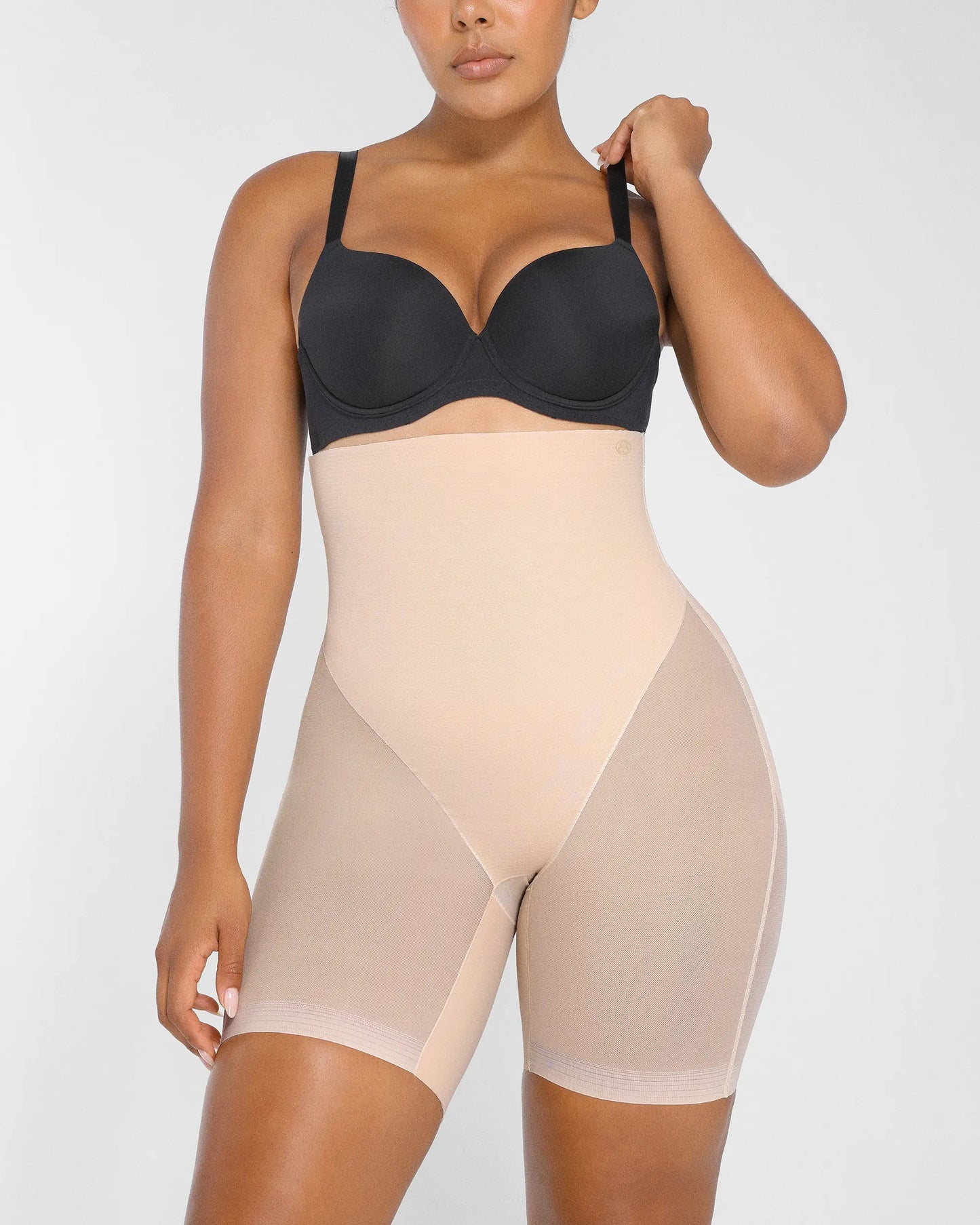 MeshSmooth High-Waisted Mid Thigh Short