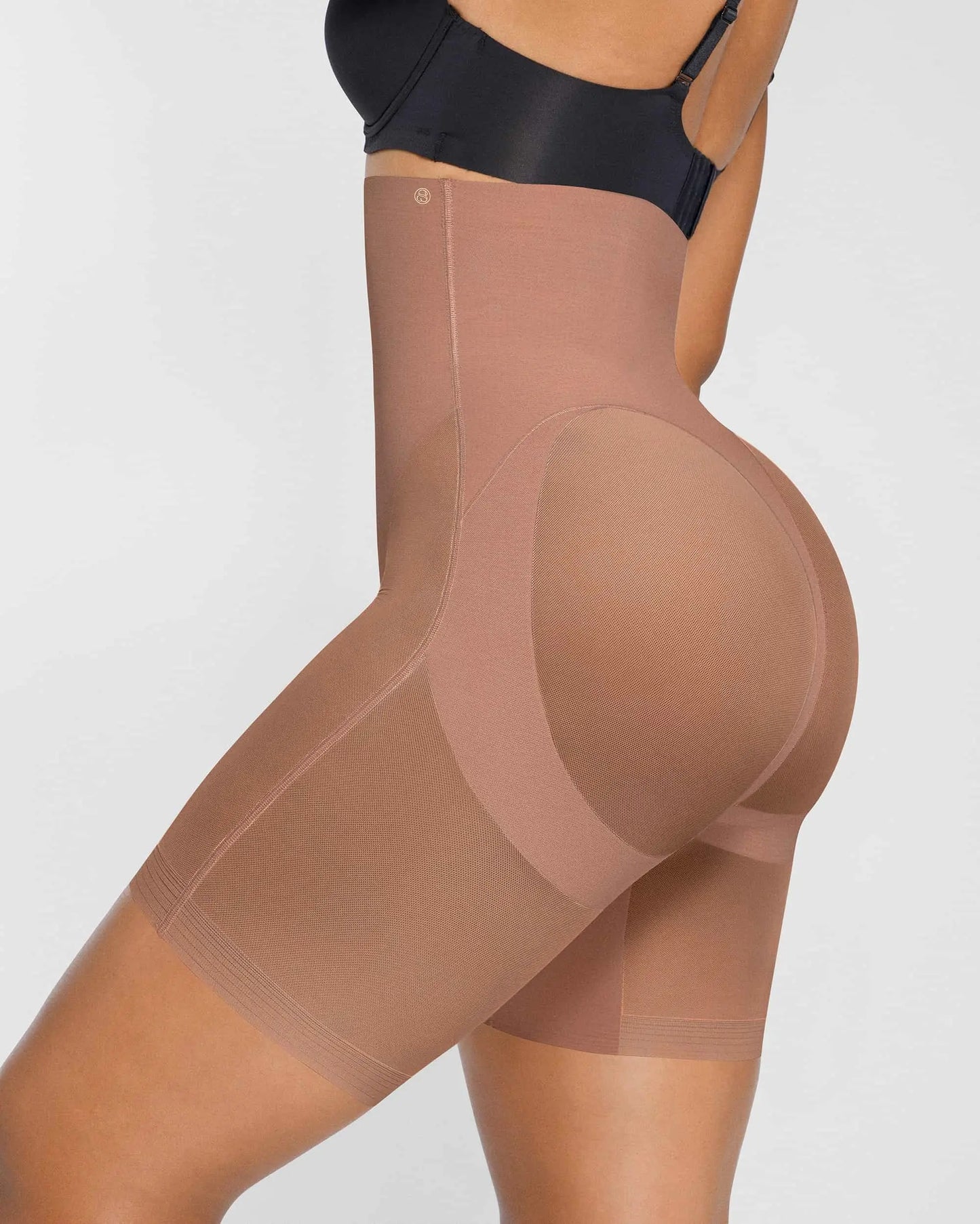 MeshSmooth High-Waisted Mid Thigh Short