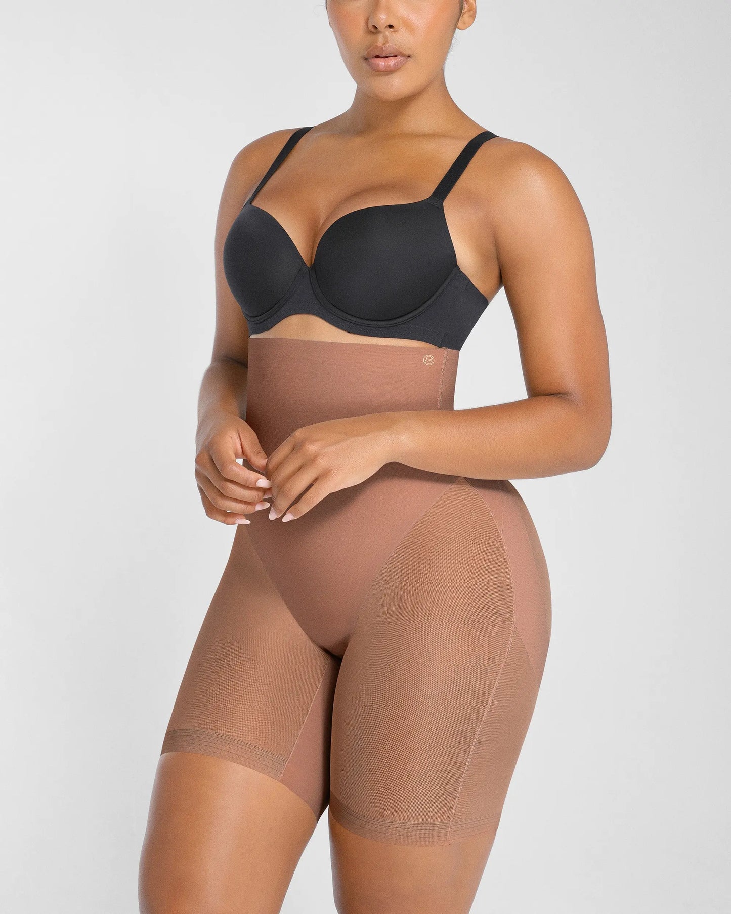 MeshSmooth High-Waisted Mid Thigh Short